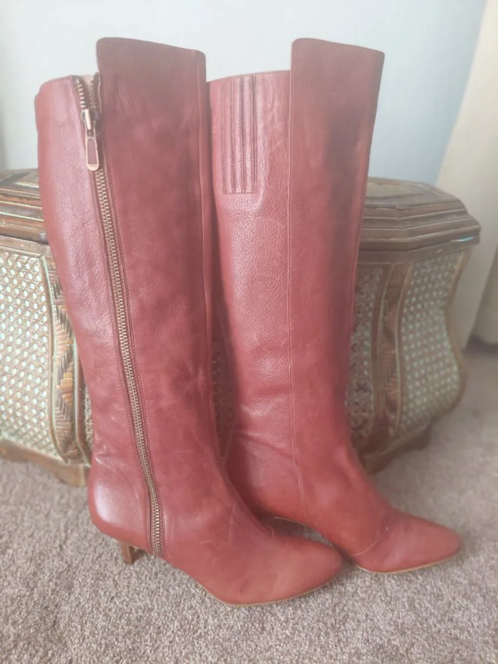 CALVIN KLEIN BOOTS, SIZE 10M,